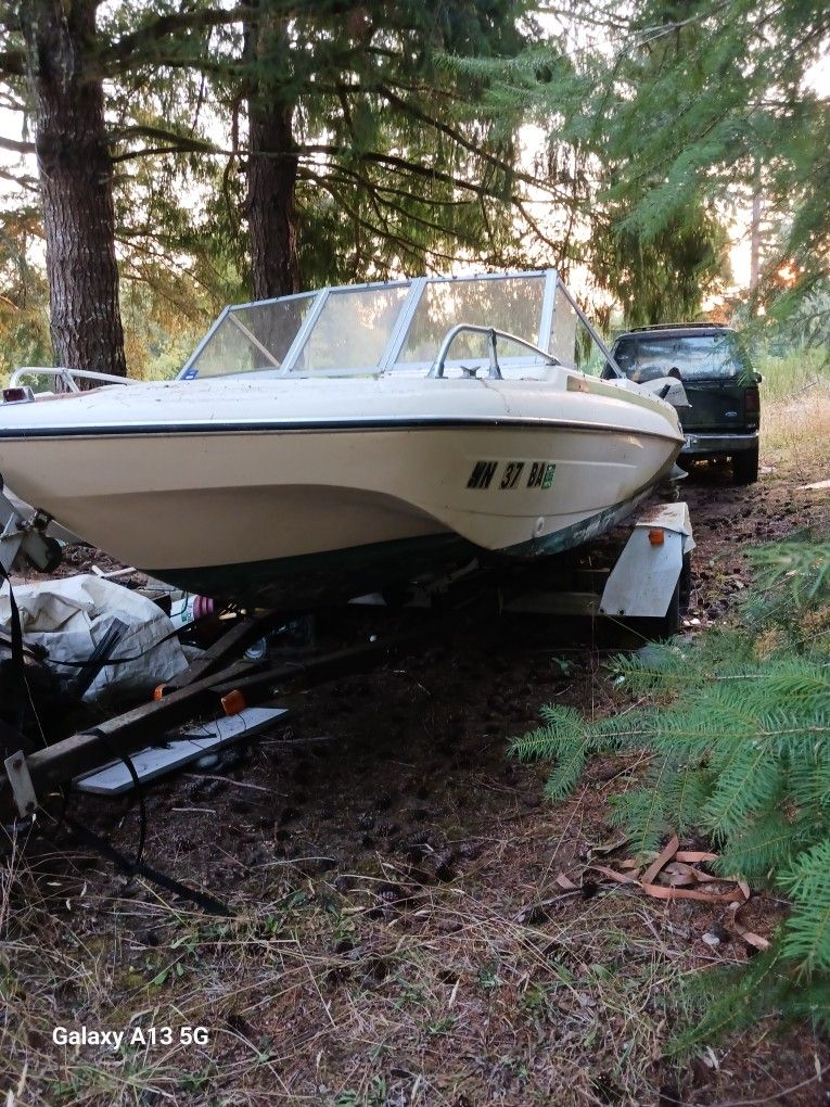 18 Ft Glastron