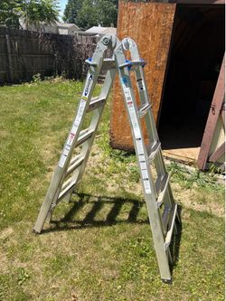 Heavy duty Werner extension ladder