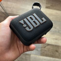 JBL Go 4
