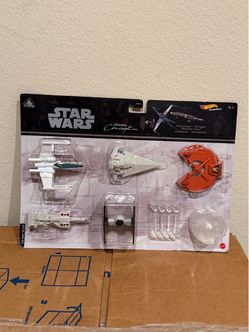 DISNEY PARKS Star Wars Hot Wheels Original Concept Series Starships Set NEW