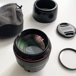 Canon 85mm F/1.2 Lens And Accessories