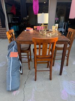 Dinning table