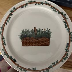 Henn Pottery Botanical Basket Plate 