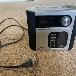 Clock Radio w/AM/FM Tuner and Nature Sounds