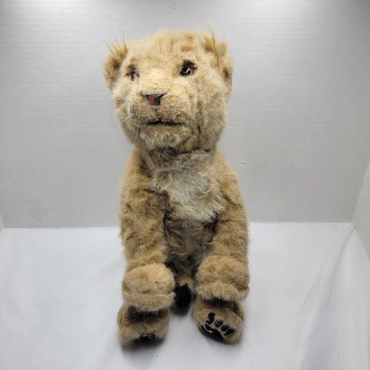 WowWee Sitting Leopard Lion Cub Jungle Cat Animatronic Plush Sound Stuffed 14"