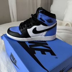 JORDAN • SNEAKERS Women • Size US 3.5 • Excellent condition