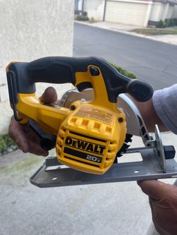 DeWalt 20V Cordless Circular Saw