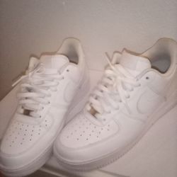 All white AF1s