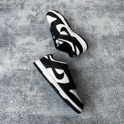 Nike Dunk Low White Black Panda 4