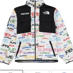 BRAND NEW Supreme X North Face fleece 