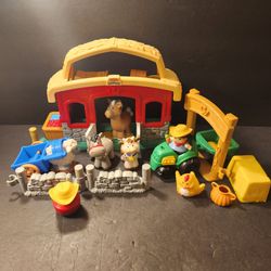 Fisher Price Little People Animal Sounds Barn Farm Stable 2003 + Extras