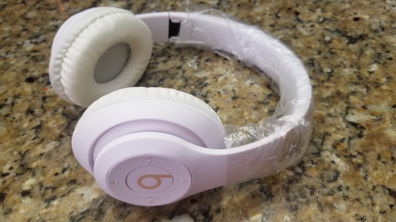BeatsStudio 3 Wireless Headphones