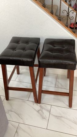 2 beautiful open box bar stools.