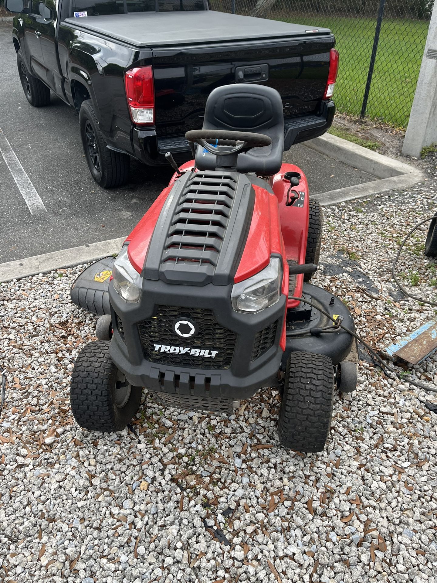 Troy-Bilt Riding Lawnmower 