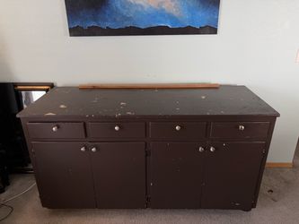 Free Worktable w Drawers & Cupboards