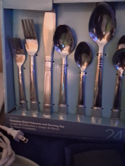 Stainless Steel Flatware and Serving Set 24-Piece