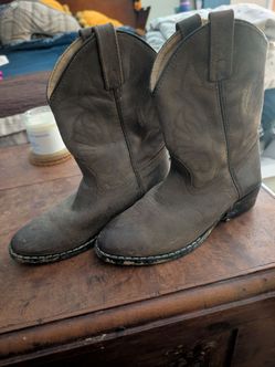 Children's cowboy boots size 1.5