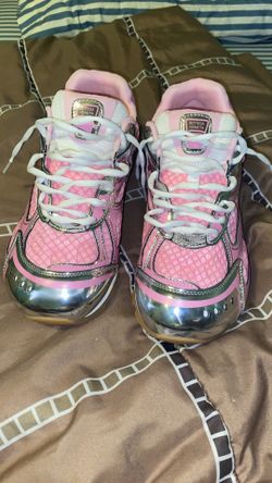 Pink Men’s Bottega Venetta Orbit