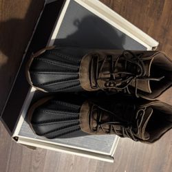 Men Snow Boots Size 11