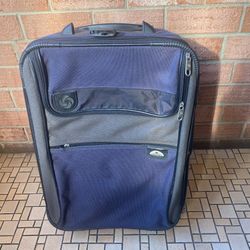 SAMSONITE Carry-on Suitcase Luggage Travel Bag with 2 Wheels. Navy Blue and Gray  Great pre-owned condition. Wheels, zippers, handles and retractable 