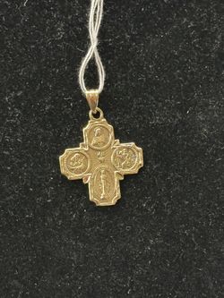 4 Way Cross 14k Gold 4.6 Grams 