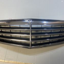 Mercedes Grille - Classic Model