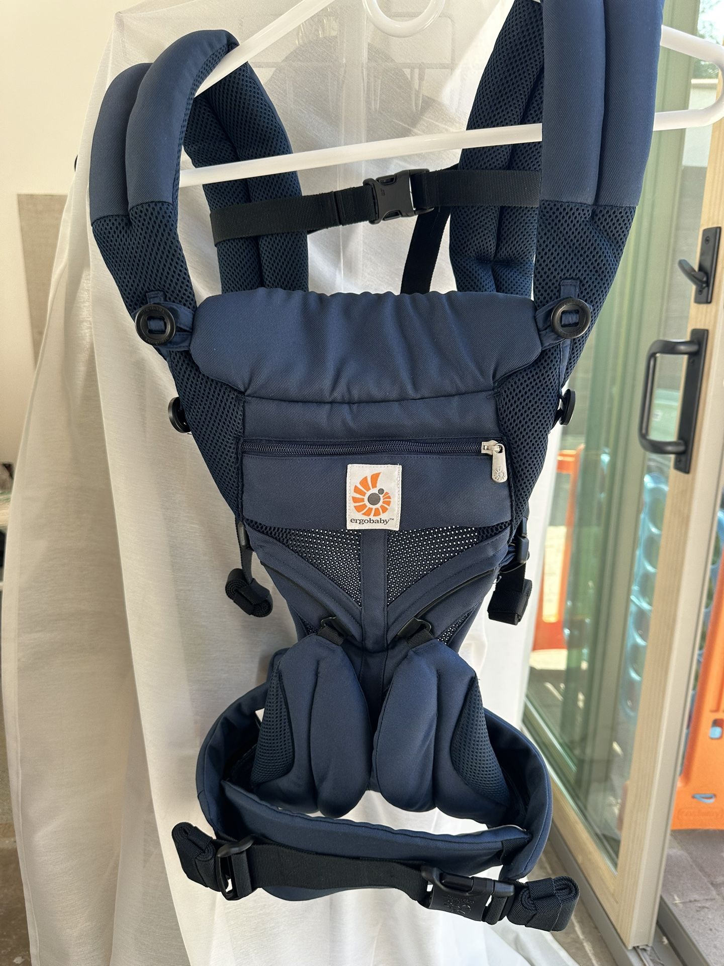 Ergobaby Omni Carrier