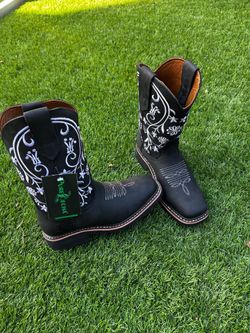 Botas purépechas muy cómodasy muy elegantes