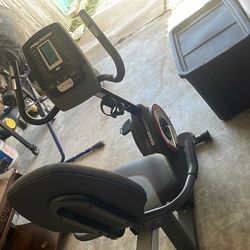 Bicicleta para hacer ejercicio