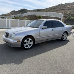 Mercedes E320