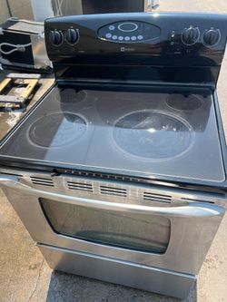 MAYTAG ELECTRIC GLASSTOP STOVE STAINLESS STEEL