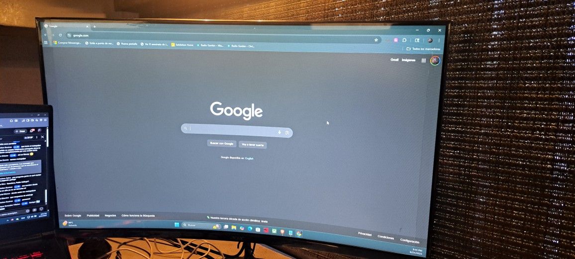acer Nitro 31.5" WQHD (2560 x 1440) 1500R Monitor curvo de pantalla ancha VA XZ322QU ZeroFrame AMD FreeSync Premium - 180Hz DP, tiempo de respuesta de