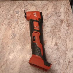 Multi Tool Milwaukee M18 Nuevo 
