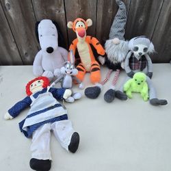 SNOOPY, TIGGER, OTHER COLLECTOR TOYS