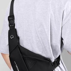 Black Slim Crossbody Sling Backpack with Multiple Inner & Outlet Zipper Pockets $20 BRAND NEW LAST ONE 