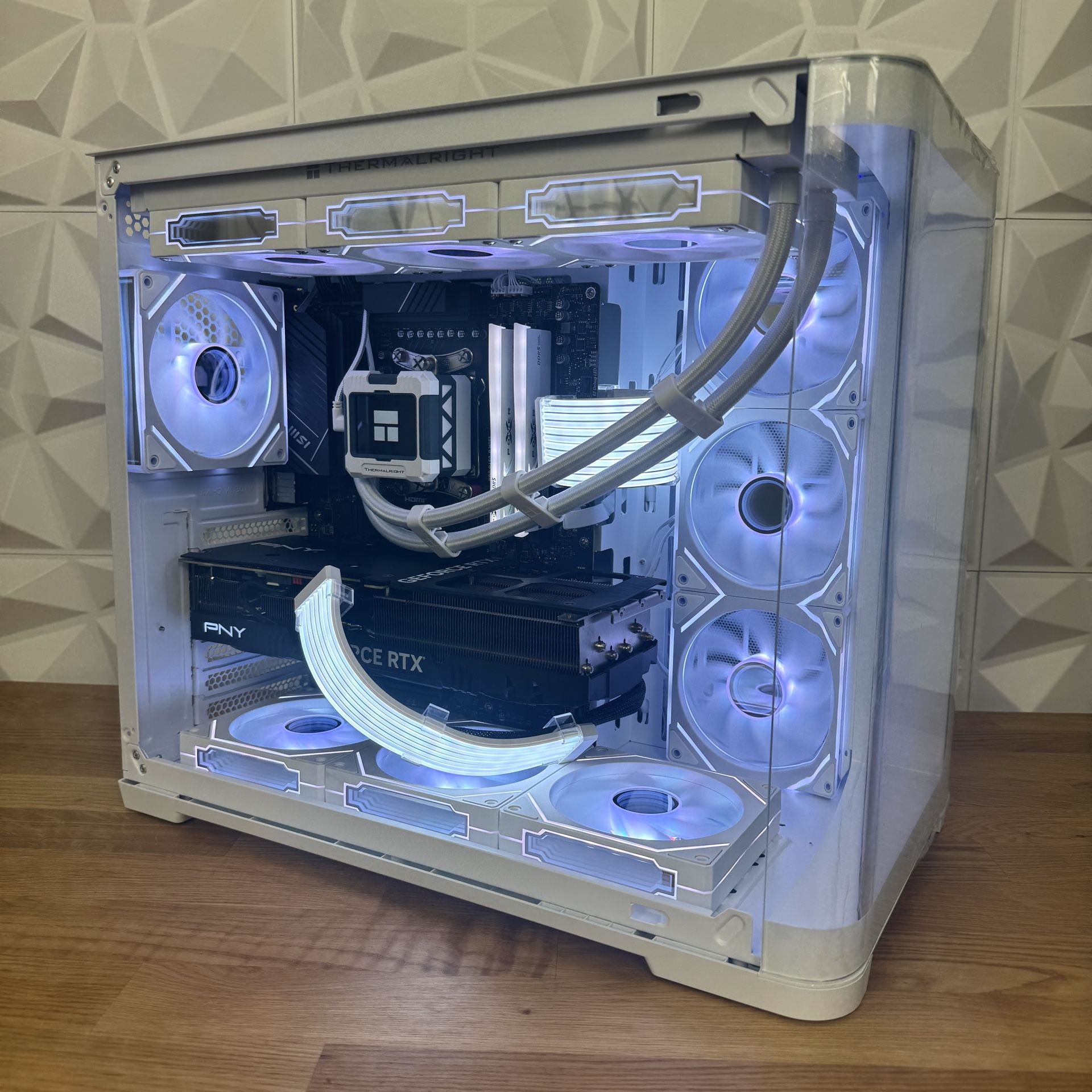 Gaming PC - RTX 4070 Ti, Ryzen 5 7500F, 32GB Ram, 1TB NVME