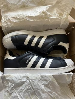Adidas SUPERSTAR Men Shoes Size 9 (((BRAND NEW)))