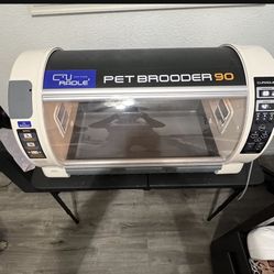Pet Brooder 90