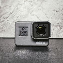 GoPro Hero 5 Black Edition With Battery 