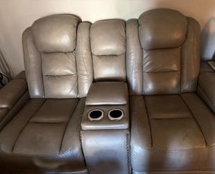 Gray Leather Reclining Loveseat w/ Console & Cup Holders MUST GO!!
