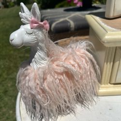 Llama Decor