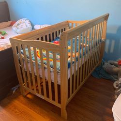 Baby crib