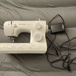 Singer talent 3323 Sewing machine