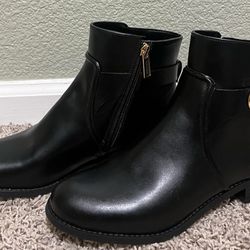 Michael Kors Ankle Boot - W8.5