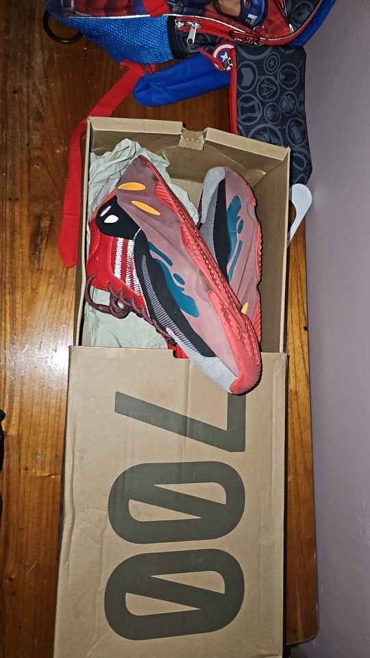 Yeezy Boost 700