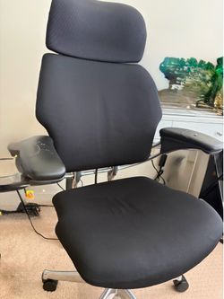 Humanscale  ergonomic office chair