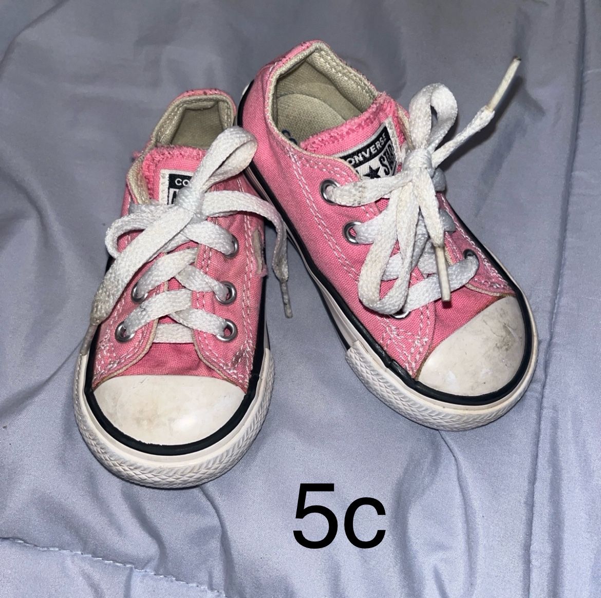 Girl Converse