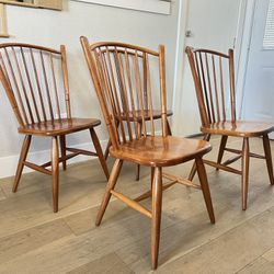 4 Vintage Spindle Chairs 