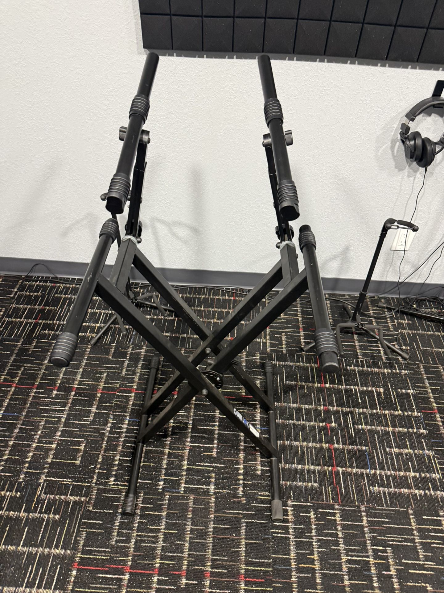 Keyboard Stand , Stand, Music, , Music Stand.  Piano. Piano Stand 
