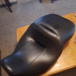 Harley Touring Electric Glide Seat